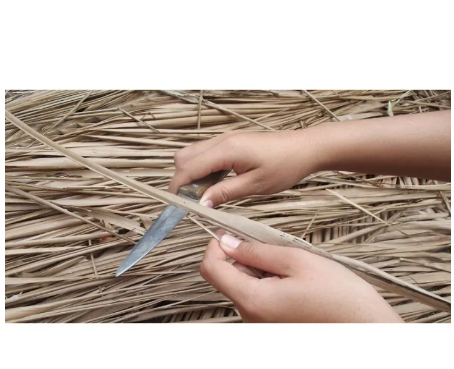 ROB01-ส่งเคอรี่เก็บเงินปลายทาง ไม้กวาดทางมะพร้าว ด้ามยาว1ชิ้น