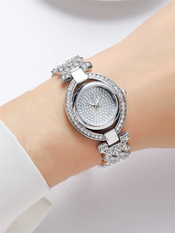 นาฬิกาควอตซ์ ตกแต่ง พลอยเทียม 1 ชิ้น  o-90