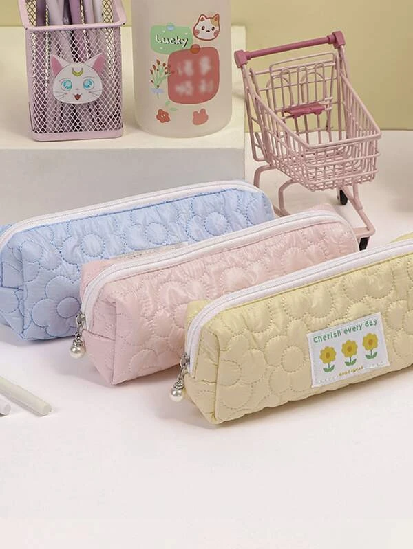 กล่องดินสอ สีสุ่ม 1 ชิ้น  g-71