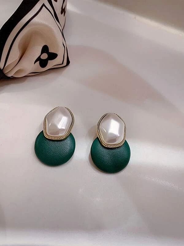 ต่างหูยาว แต่งไข่มุกเทียม ทรงกลม e-78